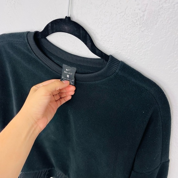 NIKE Black Polar Fleece Crop Side Zipper Pullover Crop Sweatshirt - Picture 5 of 8